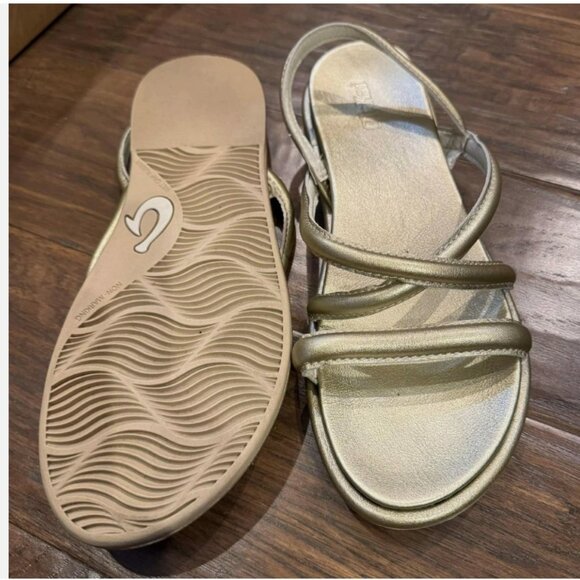 OluKai Tiare Women's Strappy Sandals Size 8 $130 in Bubbly - Picture 3 of 5